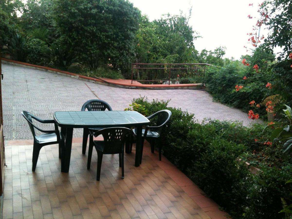 Stanza In Villa Con Giardino Vista Mare Cefalù Exterior foto