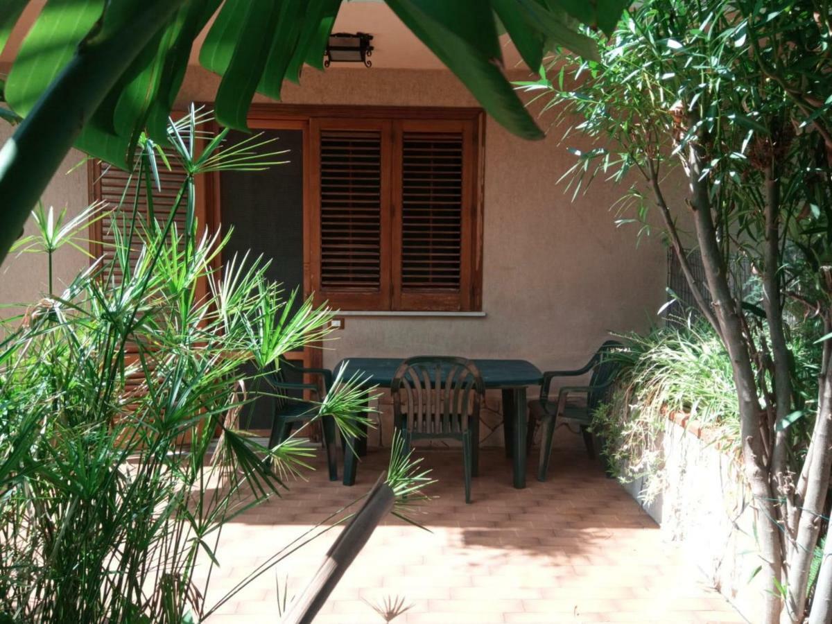 Stanza In Villa Con Giardino Vista Mare Cefalù Exterior foto